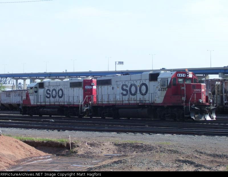 SOO 4424